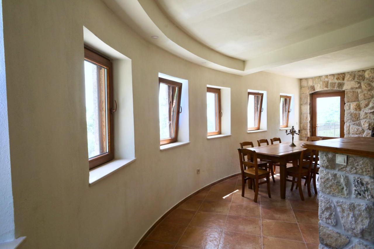 Mountains Villa Near 부드바 외부 사진